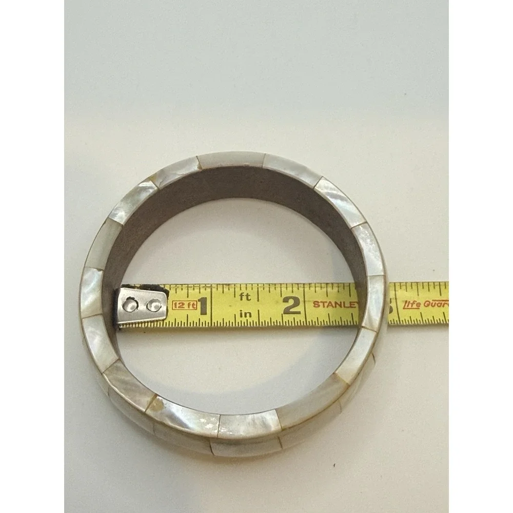 Mother of Pearl Bangle Bracelet Wood Interior Size 8